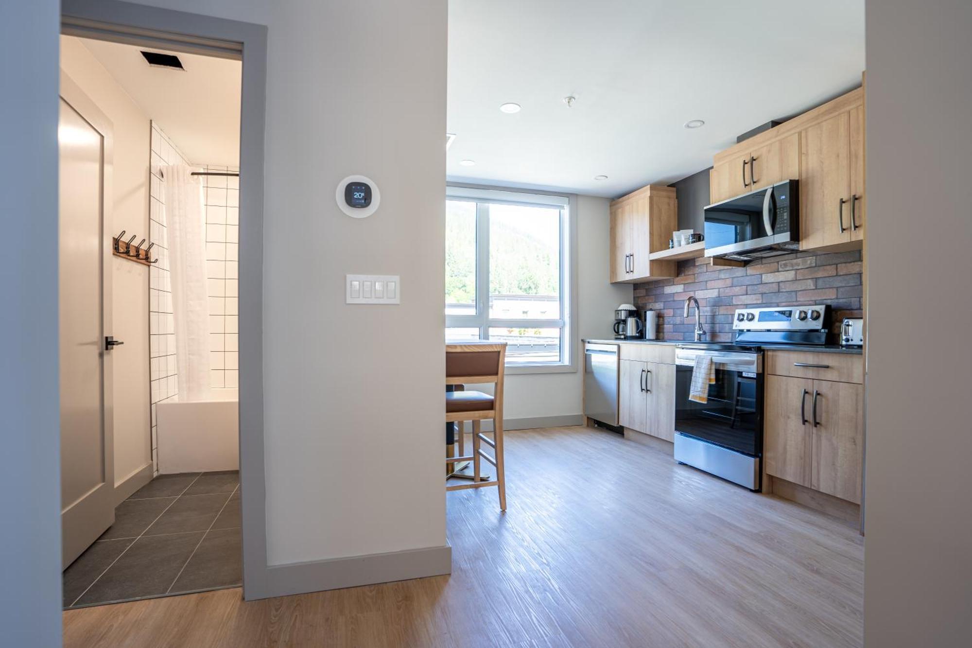 Basecamp Suites Revelstoke Room photo
